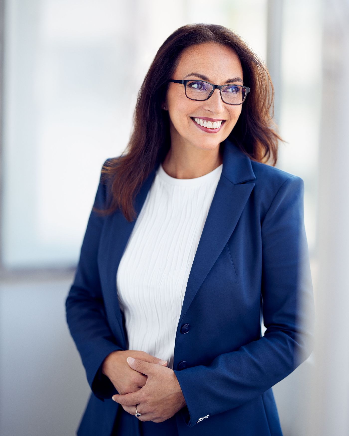 Business-Portrait im Fotostudio Berlin-Kreuzberg mit Studiolicht, alternativ on location